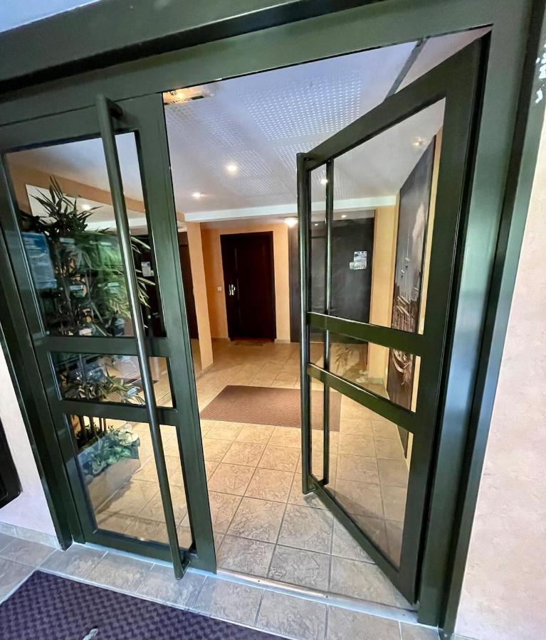 Beautiful Ground Floor 2 Bedroom Apartment 翁弗勒尔 外观 照片